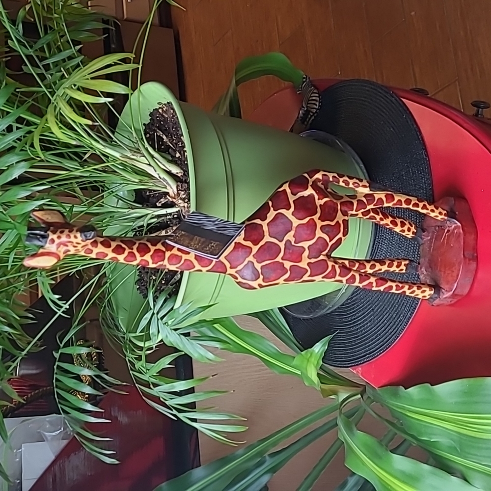Wood Giraffe Sculpture